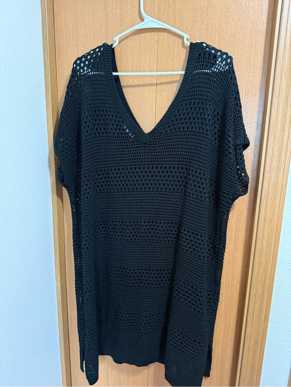 Younique Black Crochet V‑Neck Swim Coverup Tunic Dress - Picture 6 of 9